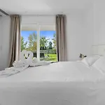 Alcazaba Lagoon Luxury Retreat アパート *