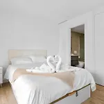 アパート Alcazaba Lagoon Luxury Retreat
